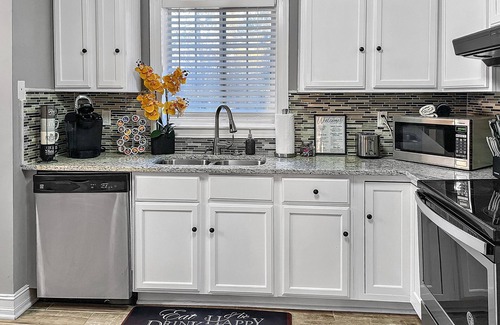 Charlotte House | Spacious 4BR/3BA Retreat in Prime South Charlotte Location - Stadium & Airport