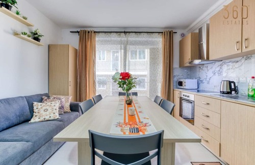 Msida Apartment | Spacious 4BR Apt with Balcony close to Valletta
