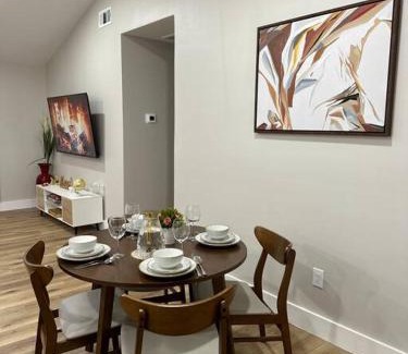 Irving House | Spacious 4BR Home, Lux Hot Tub & Secure Gated Yard, Near Airport & Attractions
