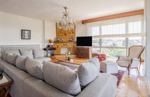 Bostanci Apartment | Spacious 4br Home - Stunning Bosphorus Views! #390