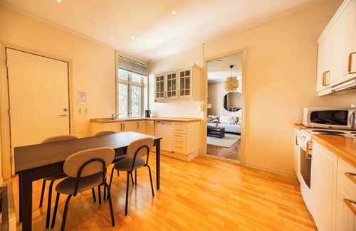 Bergen City Centre Apartment | Spacious 4BR near Downtown & Ocean