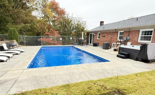 Danville House | Spacious 4BR Retreat with Salt Water Pool and Hot Tub