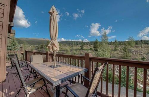 Vista Point House | Spacious 4BR with Hot Tub Near BreckConnect Gondola
