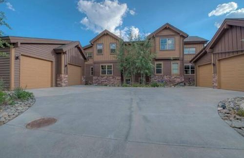 Vista Point House | Spacious 4BR with Hot Tub Near BreckConnect Gondola