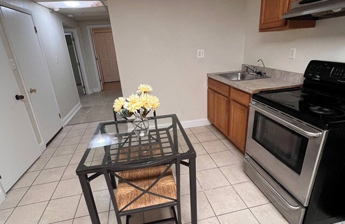 Oxon Hill-Glassmanor House | Spacious 5-bedroom Get-Away deal in charming Fort Washington