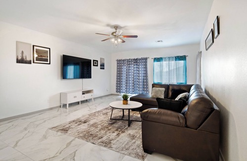 Estrella Village House | Spacious 5-bedroom family house in Phoenix