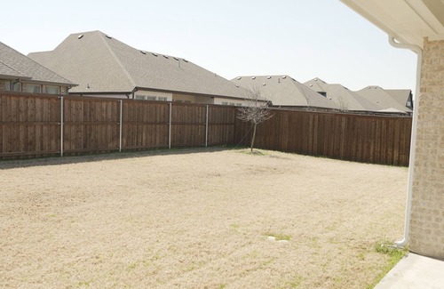 Waxahachie House | Spacious 5-bedroom house charming Waxahachie Outside the DFW.