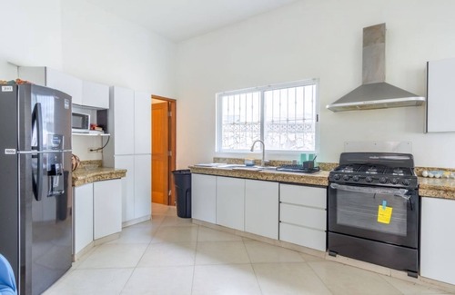 Alfredo V. Bonfil House | Spacious 5-bedroom house in beautiful Cancún with private pool, cenote, WiFi, AC