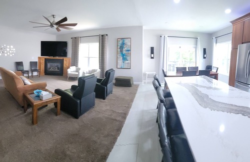 Waukee House | Spacious 5-bedroom house close to everything in Waukee, IA