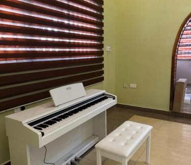 Nungua House | Spacious 5-Bedroom Private Home