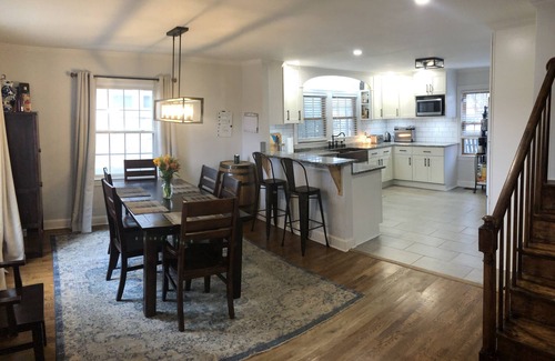 Wilder Park House | Spacious 6BR, 10 bed Derby House. Walk to the track.