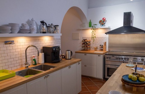 Vimieiro Villa | Spacious 7-bedroom extra large villa in its own 2.5 garden Venda Do Duque WiFi