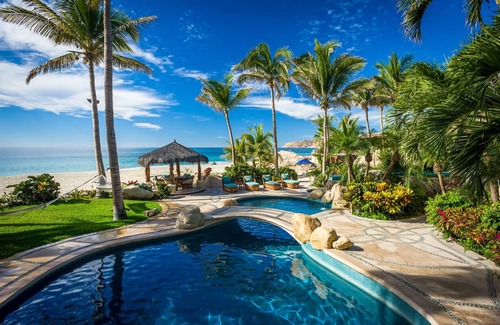 Cabo San Lucas Villa | Spacious 7 BR Luxury Beachfront Villa Las Rocas w/Pool, Jacuzzi, BBQ + More!