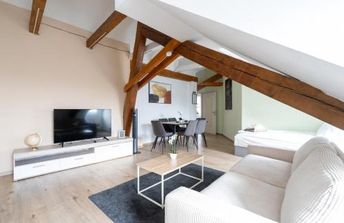 Leoben Apartment | Spacious 7-Person Leoben Apartment - Ideal for Workers, Groups & Family