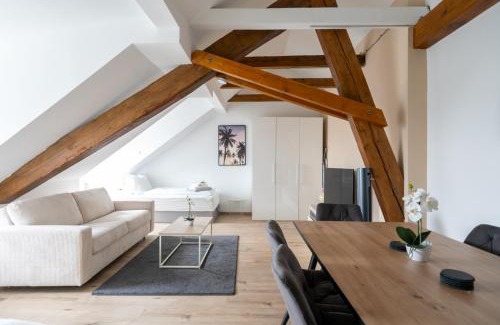 Leoben Apartment | Spacious 7-Person Leoben Apartment - Ideal for Workers, Groups & Family