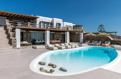 Fanari Villa | Spacious 8-bedroom villa in awesome Mykonos with Private pool, WiFi, AC