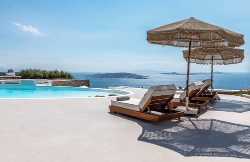 Fanari Villa | Spacious 8-bedroom villa in awesome Mykonos with Private pool, WiFi, AC