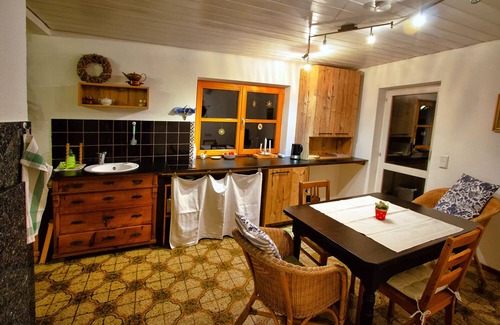 Burgthann Apartment | Spacious 98sqm vacation home with a special atmosphere in an idyllic location