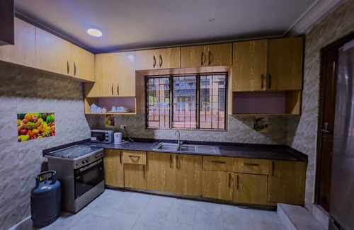 Accra Apartment | "Spacious and Modern 3-Bedroom Apartment: Your Perfect Home Awaits!"n nn