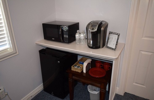 Toquerville House | Spacious and Beautiful Private Room located only 30 minutes from Zion!
