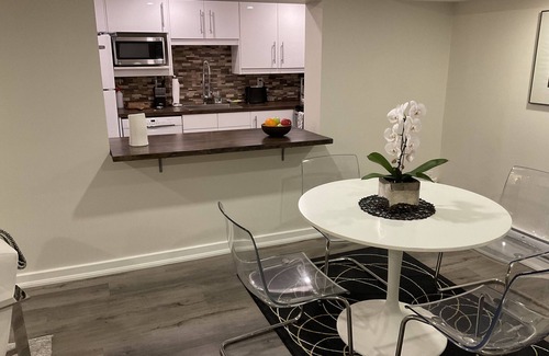 Midtown Toronto Apartment | Spacious and elegant lower unit in stunning Casa Loma neighbourhood