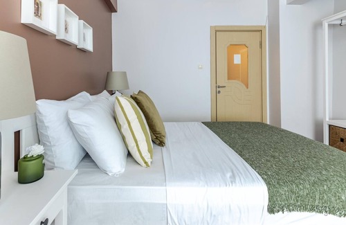 Gayrettepe Apartment | Spacious and Exquisite Flat Near Fulya in Besiktas