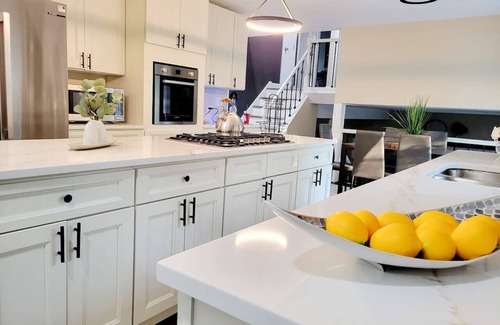 Willowbrook House | Spacious and Inviting