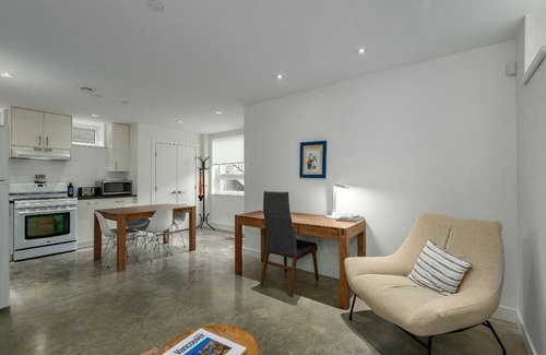 West Point Grey Apartment | Spacious and modern apartment near UBC