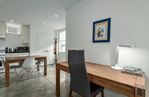 West Point Grey Apartment | Spacious and modern apartment near UBC