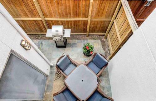Houston House | Spacious and stylish home in the heart of Houston