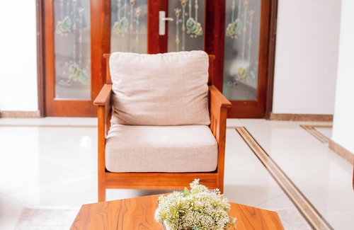 Kivukoni Apartment | Spacious Apartment in Dar es Salaam with City, Ocean, and Pool Views