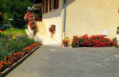 Thones Apartment | Spacious apartment for 5 people at the gates of Aravis