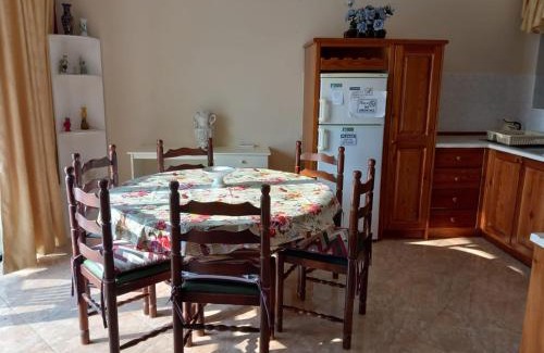 Marsalforn Apartment | Spacious apartment in Marsalforn, Gozo
