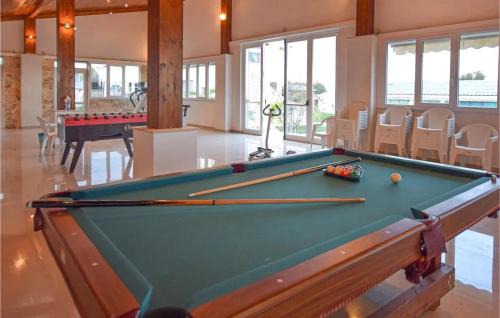 Casa Papa Apartment | Spacious Apartment in Modica with Shared Pool & Garden