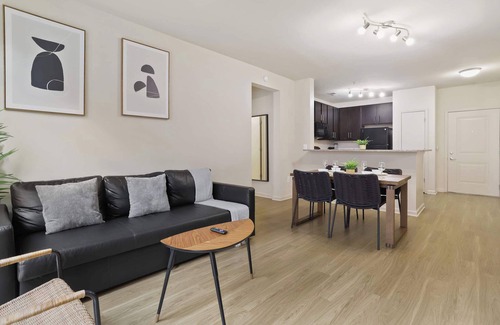 Arlington Apartment | Spacious Apartment near DC W Gym