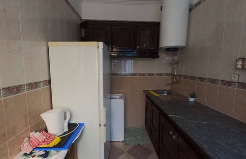 Diza Apartment | Spacious apartment near the sea