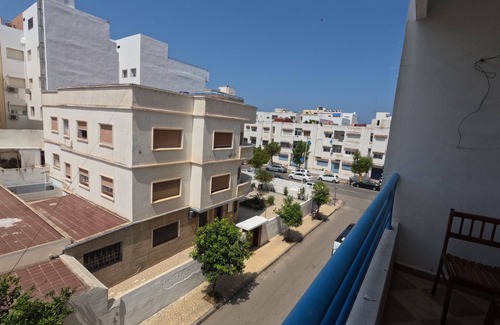Diza Apartment | Spacious apartment near the sea