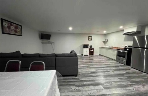 Cochrane Apartment | Spacious Apartment On Hwy 11 S (Includes all the amenities you need)