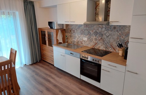 Saalfelden am Steinernen Meer Apartment | Spacious apartment to relax in quiet neighborhood