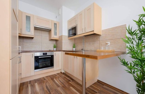 Ursus Apartment | Spacious Apartment with Parking and Balcony by Noclegi Renters