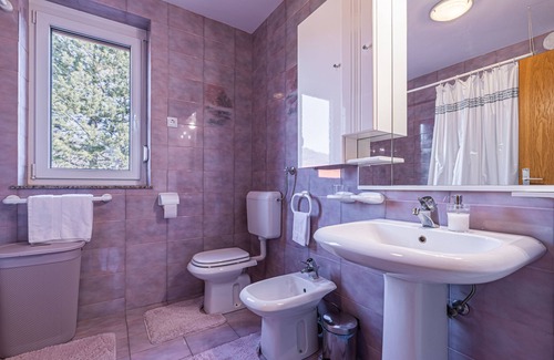 Brda Apartment | Spacious App Breza With Amazing View, Kojsko, Slovenia