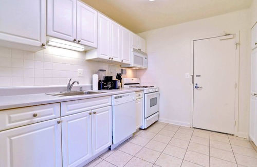 Aurora Highlands Apartment | Spacious Apt in Arlington W Fitness Center