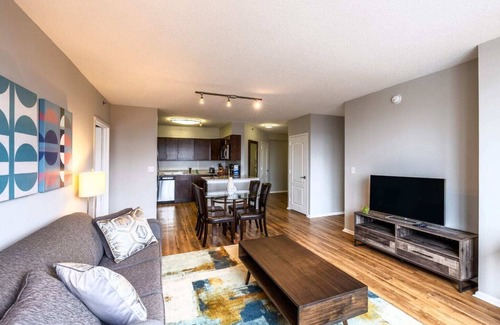 White Plains Apartment | Spacious Apt with Gym-BSC-219J