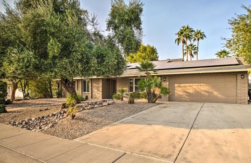 Paradise Valley Village House | Spacious Arizona Escape with Putting Green and Hot Tub