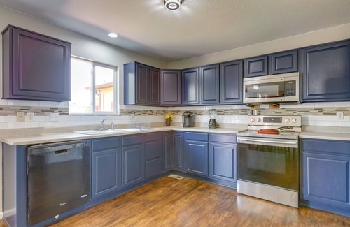 Sterling Hills House | Spacious Aurora Home: 20 Mi to Downtown Denver!