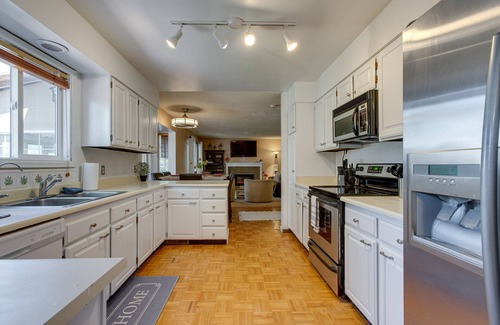 Aurora House | Spacious Aurora Retreat w/Game Room + Hot Tub!