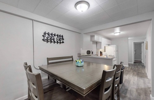 Willow Park House | Spacious Aurora Updated Lower Unit with King Beds