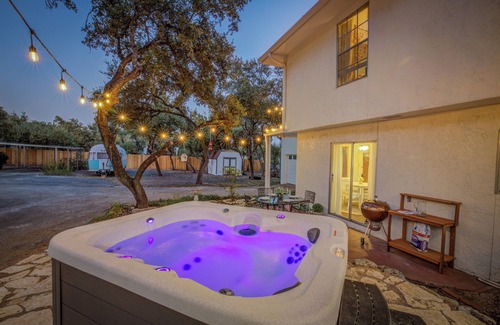 Austin House | Spacious Austin 4BR Retreat | Game Room & Hot Tub