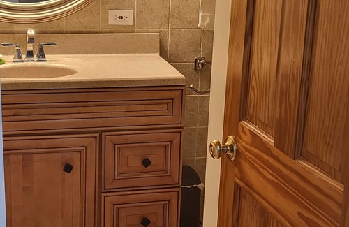 Arlington Heights Apartment | Spacious Basement - Walking distance from Arlington Heights Downtown