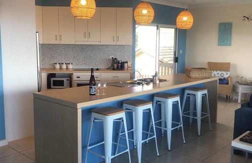 Goolwa Beach House | Spacious Beach House with Gorgeous Panoramic Coastal Views. Linen Included.